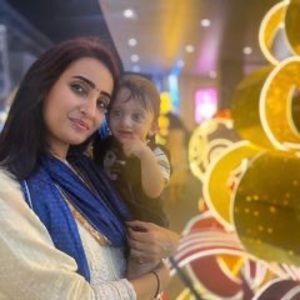 Meet your Posher, Nida